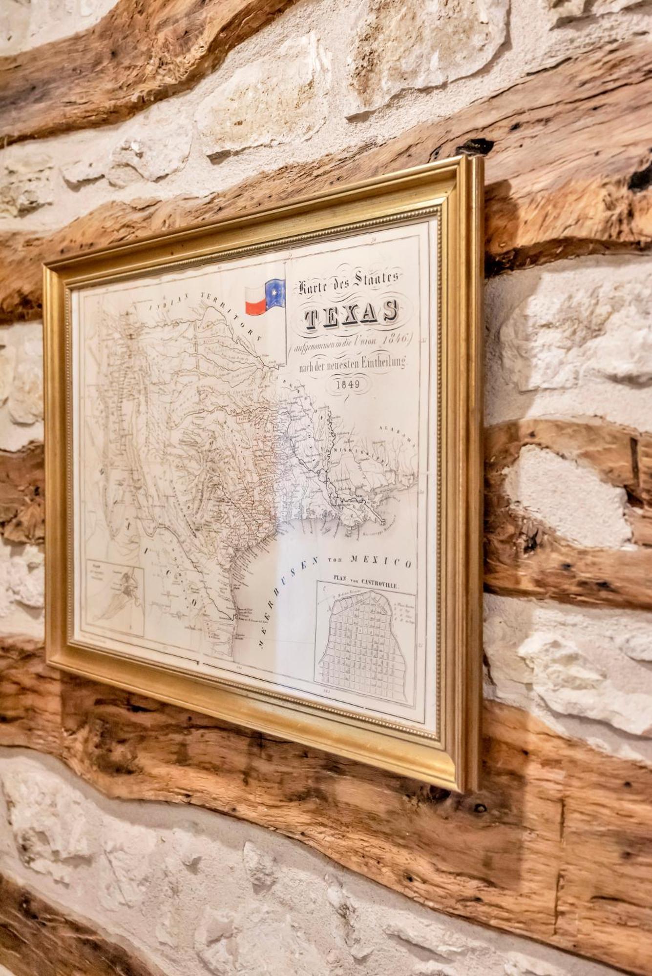 Full Moon Inn Фредериксбург Екстериор снимка